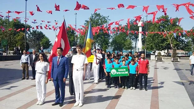 genclik spor 4 IG6Hh5QDWN