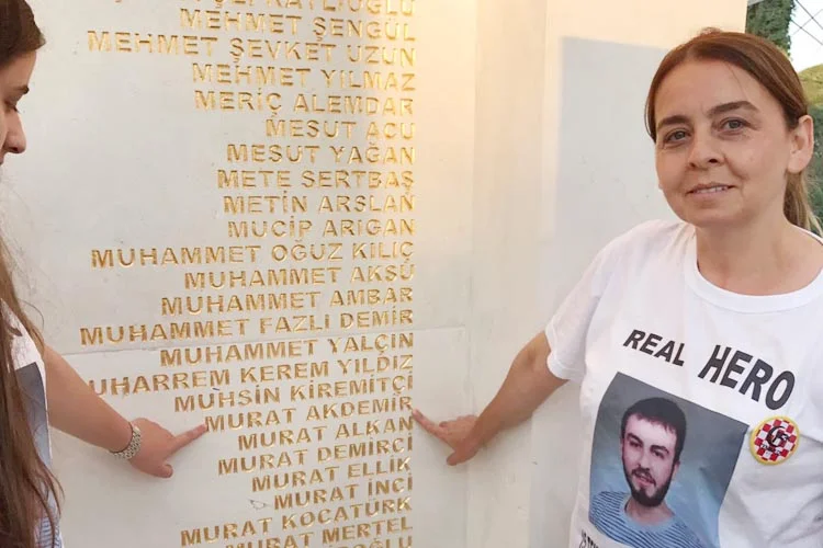 Beykozlu Şehit Murat Akdemir'in ailesi, 15 Temmuz Şehitler Anıtı'nın açılışına