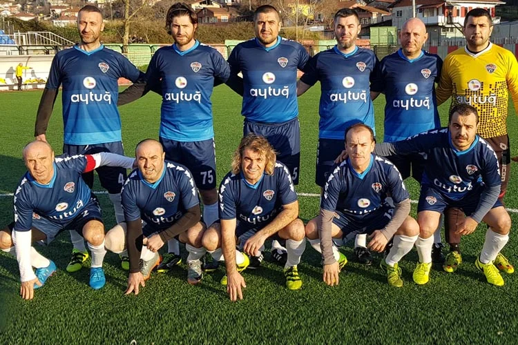 Türkiye Veteranlar Futbol Ligi’nde 2017-2018 Sezonu’nda Marmara-1 Grubu’nda mücadele veren