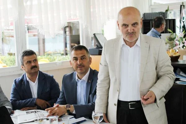 Giresun Beykoz’da masaya yatırıldı 2 gorele kaymakam ba vaVHYFwDRd