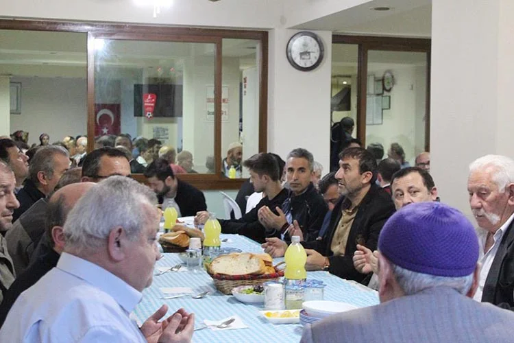 Görentaş’ın siyasetsiz iftarına büyük ilgi vardı 3