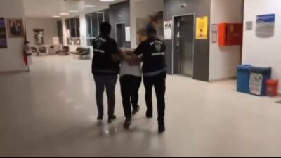 Beykoz Çiğdem Mahallesi'nde dün akşam işaret fişeği atılarak çıkan ağaçlık