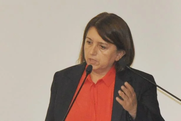 gulay demirel 9F0ZMp4UcH