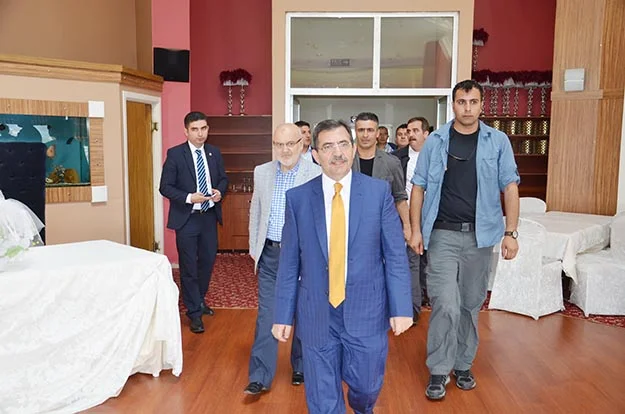 gulluce beyk ngqQhANZzK