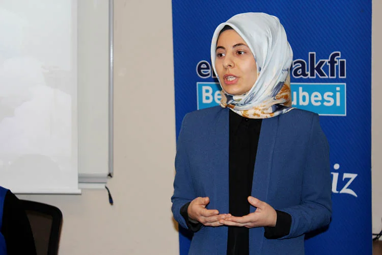 Ensar Vakfı Gençlik Yapılanması tarafından başlatılan 'Gülümseten Emek' projesinin İstanbul'daki