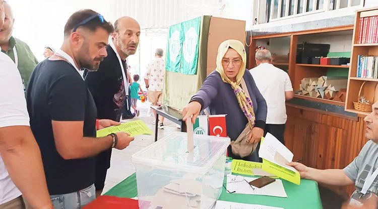 Beykoz İlçesi Amatör Spor Kulüplerinden Gümüşsuyuspor'da Genel Kurul heyecanı vardı.