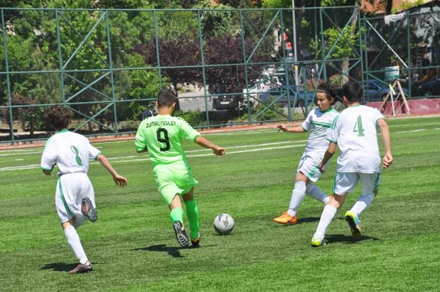 İstanbul U-13 Ligi 42. Grup 9. Hafta mücadelesinde Gümüşsuyuspor, Ortaçeşme