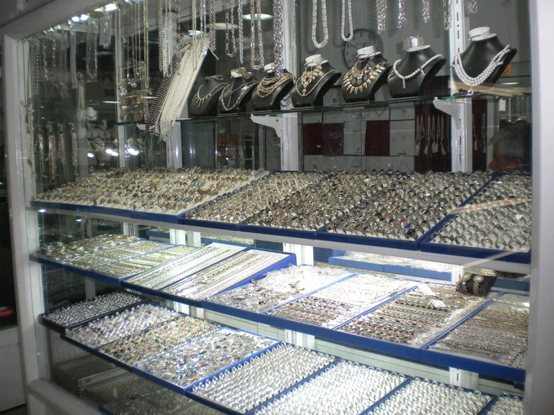 COME IN Göztepe MAh. Bent Yolu No:2 And. Hisarı Tlf.