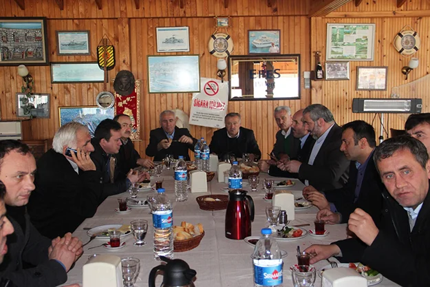 Beykoz Gümüşhaneliler Derneği’nin organize ettiği kahvaltı Poyrazköy de gerçekleştirildi.