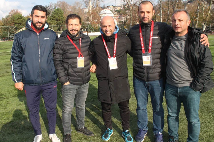 Gümüşsuyuspor’da hafta sonunda oynanacak olan Pendik Kaynarcaspor müsabakasının hazırlıkları devam