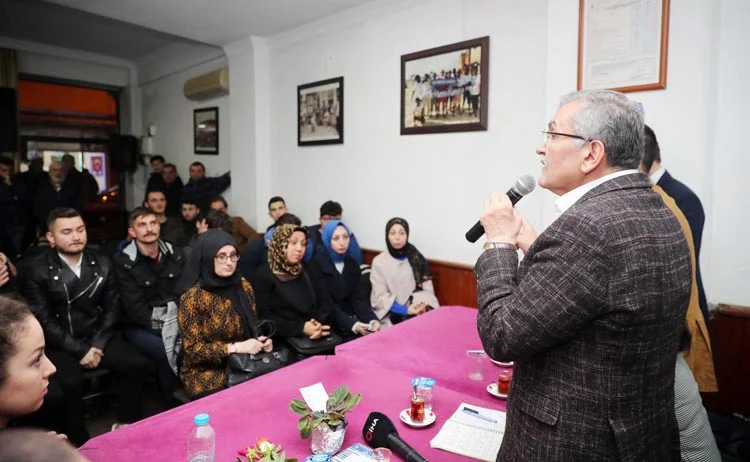 Murat Aydın Gümüşsuyu'nda gençlerle buluştu 2 gumussu HgH0XXUqeN