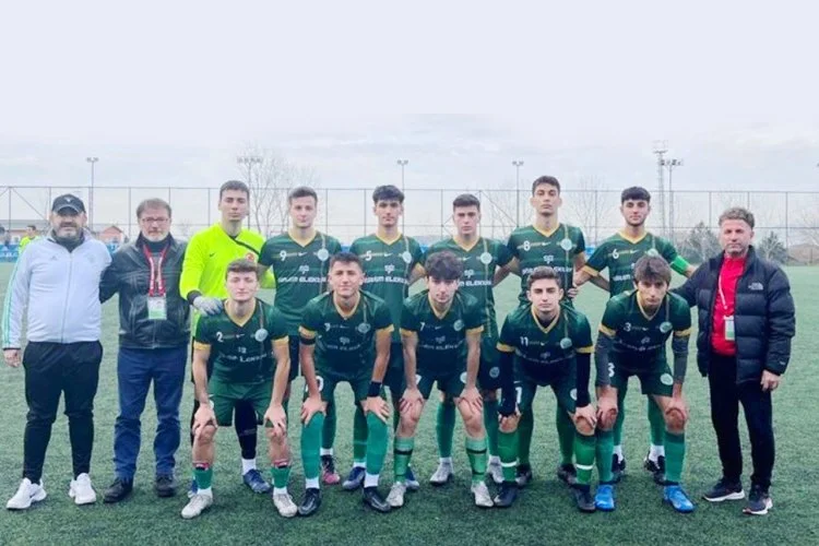 İstanbul Amatör Ligleri U18 Yaş Kategorisi 35.Grubunda şampiyonluk hesapları yapan