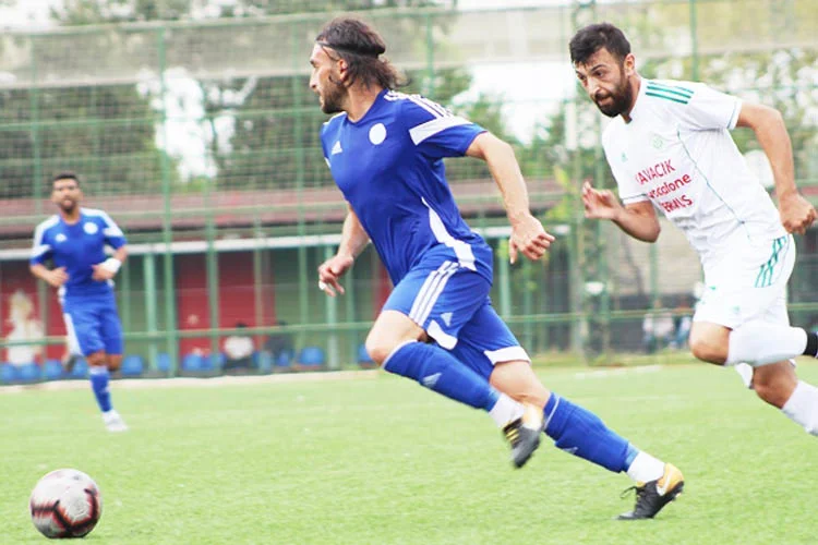 SAL 2.Grubunun lideri Beyoğlu Yeniçarşıspor’u, Paşabahçe Stadında ağırlayan Gümüşsuyuspor’un bu