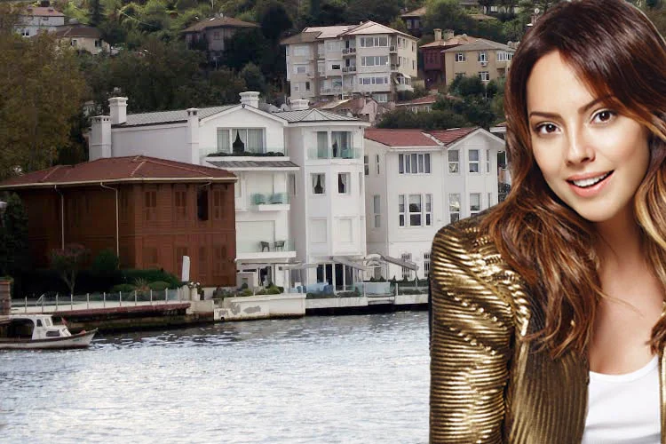 Beykoz Kanlıca'daki yalılarında kanuna aykırı tadilat yaptıkları iddiasıyla Ebru Gündeş