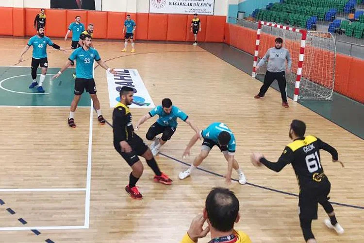 THF Erkekler Hentbol Süper Liginde ikinci yarı müsabakaları başladı. Beykoz