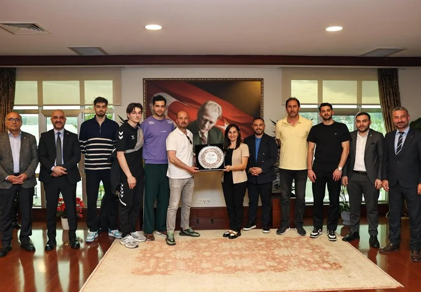 THF (Türkiye Hentbol Federasyonu) Erkekle Hentbol Süper Liginin başarılı ve