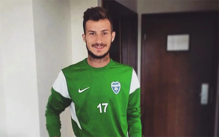 TFF 3. Lig ekiplerinden Sultanbeyli Belediyespor, Çubuklusporlu eski orta saha