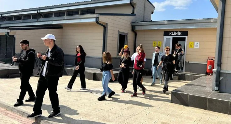 Beykoz, 4 Ekim Dünya Hayvanları Koruma Gününde, çocukların sokak hayvanlarıyla