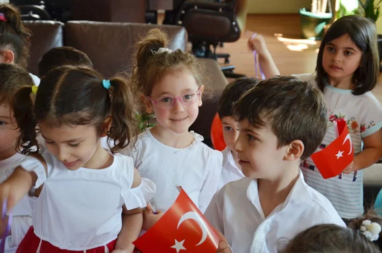 Beykoz Devlet Hastanesi'nde çalışan personelin çocuklarının günü geçirdiği ve zaman