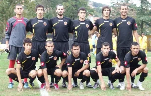 Türk futbolunun tarihi kulüplerinden Beykoz 1908 AŞ, amatör lige düşmemek