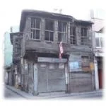 Doğal güzelliklerinin yanı sıra tarihi yapıları ile de ilgi odağı