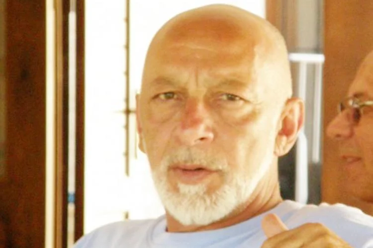 Beykoz’da lüks bir site içindeki villasında yaşayan Hami Sami isimli