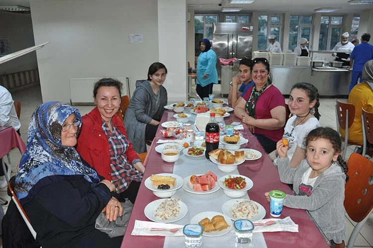 Beykoz’da sağlık çalışanlarının iftar buluşması 2 hastane ifta 4lKWRntMzI