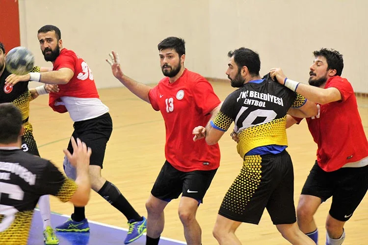 Hentbol Süper Ligi’nde mücadele eden Beykoz Belediyespor, evinde karşılaştığı Adıyaman