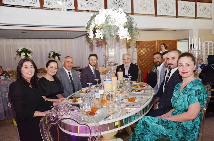 hemsire beyk YKpHHUtXYZ