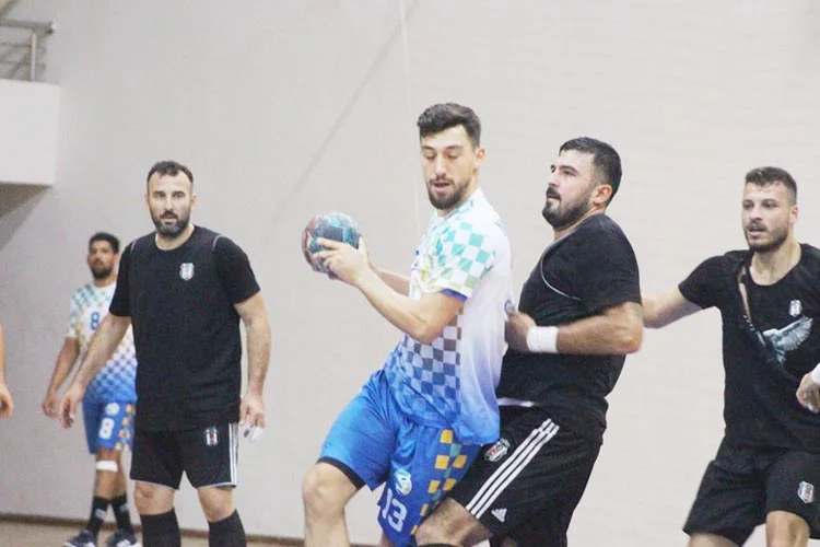 THF Erkekler Hentbol Süper Liginin iki İstanbul Temsilcisi olan BJK