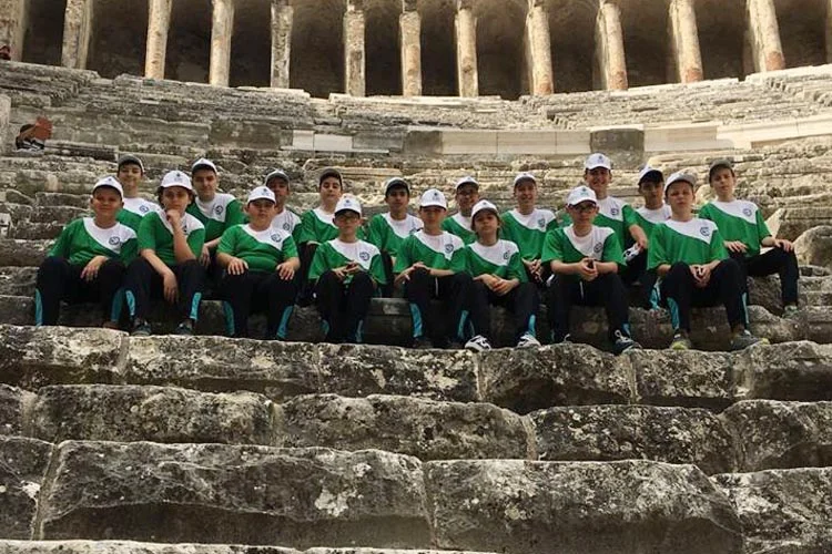 Beykoz'dan iki hentbol kafilesi Alanya'ya yapılan turnuvaya katılma üzere Antalya'ya