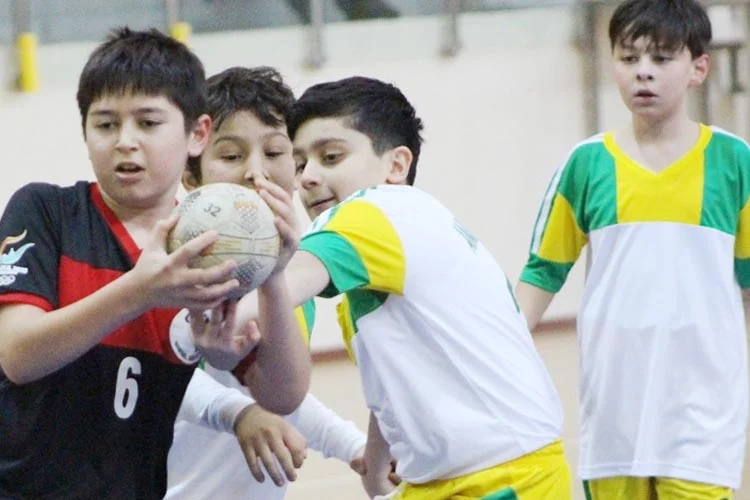 Beykoz'da okullararası uzun soluklu hentbol maratonu, Paşabahçe Ortaokulu ile Anadoluhisarı