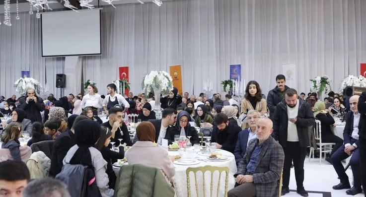 Hanefi Dilmaç teşekkür yemeğinde salonlara sığmadı 7 hh15 o 30hg 6f