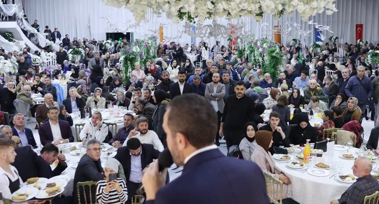 Beykoz Belediye Başkan Aday Adayı olan Hanefi Dilmaç'ın teşkilata düzenlediği
