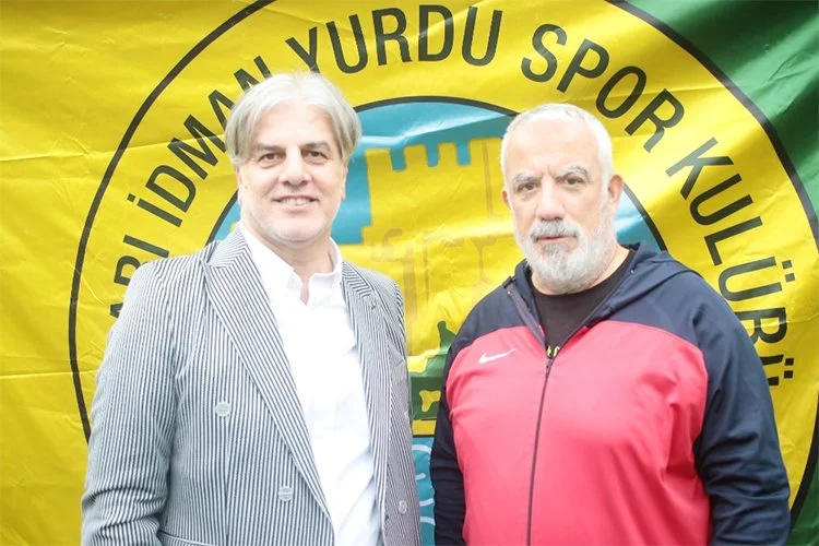 İstanbul Süper Amatör Lig 4. Grubunun Şampiyonu olan Anadoluhisarı İdmanyurduspor'da