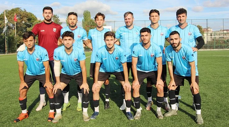 Beykoz’un iki idmanyurdu takımı hazırlık maçı yaptı 3 hisar 4 IXH5g17CFG