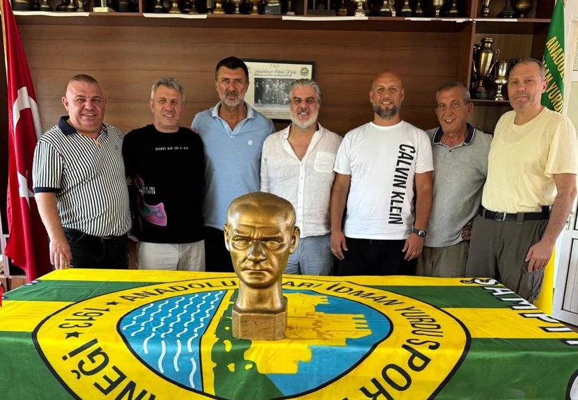 TFF Bölgesel Amatör Ligin İstanbul temsilcilerinden Anadoluhisarı İdmanyurdu Kulübüde 2025-26