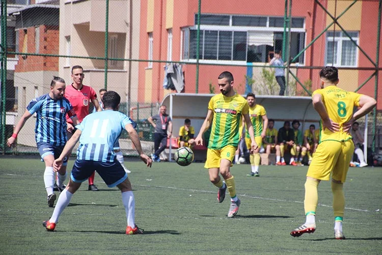İstanbul 1.Amatör Lig 21.Grubunun Lideri olan Anadoluhisarı İdmanyurduspor haftayı farklı