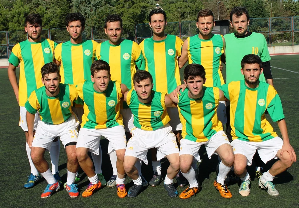 Anadoluhisarı Spor Akademisi Stadı'nda gerçekleşen hazırlık müsabakasında Türk Futbolunun 100