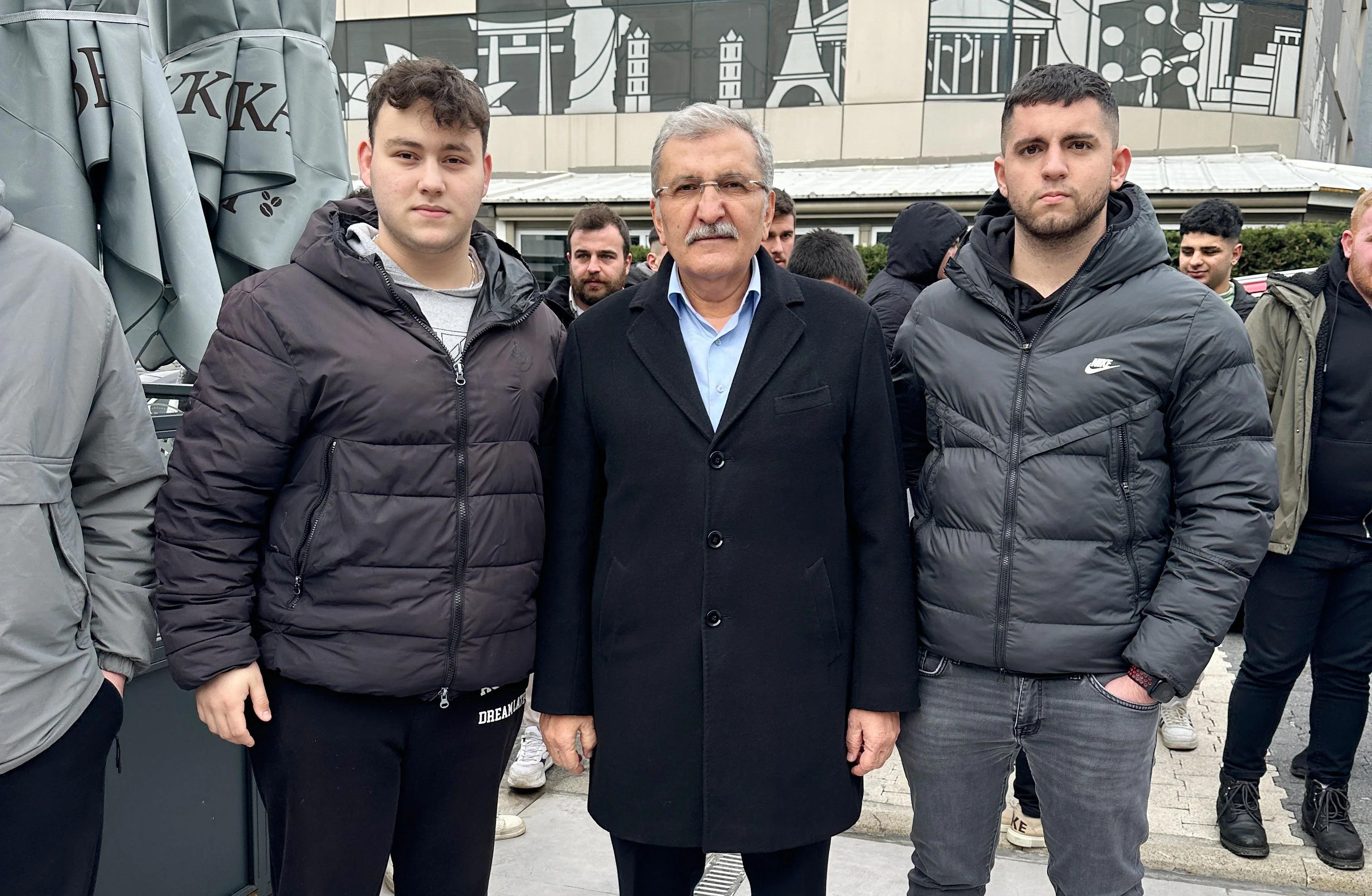 AK Parti Beykoz İlçe Yönetimine hizmetlerini anlattı 4 hizmet 1 ZhfZ38JSSN