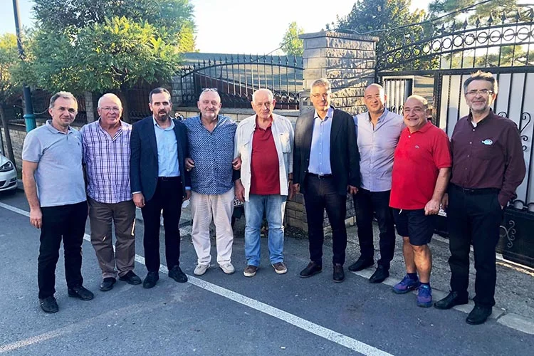 Dr. Mahmut Akyıldız’ın Beykoz’da ki konağında bir Pazar günü 2