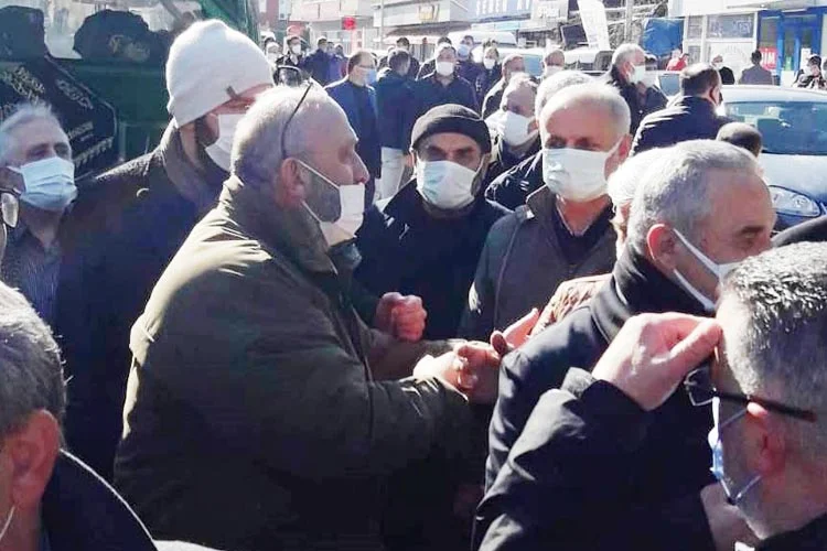 Beykoz Çavuşbaşı bölgesinin tanınan simalarından Hüseyin Akyıldız, yapımında emeği geçen