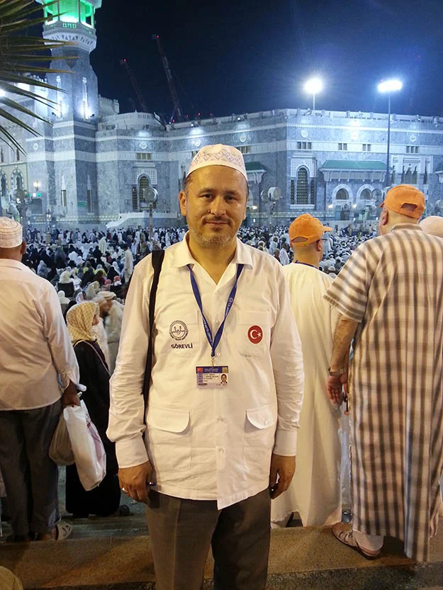 huseyin demirta iZKUQL8MrT