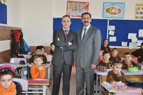 Beykoz'dan Ege'ye Zeybek Dersi 4 idem folkl v3WOgBAEI0