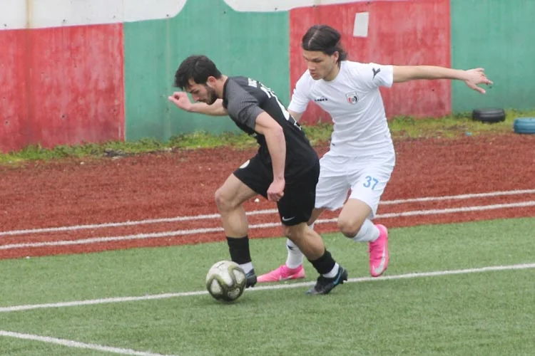 TFF BAL 6. Bölge 3. Grubunda mücadele eden Kavacıkspor, ikinci