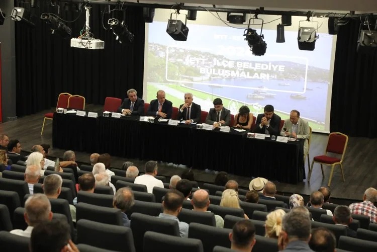 Beykoz’un toplu ulaşım sorunları ve çözüm yollarının ele alındığı toplantıda,