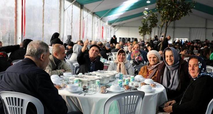 Ramazan Ayı’nın ilk iftar sevinci ve bereketi Beykoz’da ilçe sahilinde