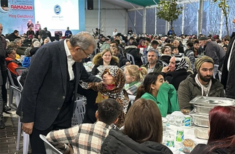 Ramazan Ayı’nın sevinç ve bereketi Beykoz’da sahil iftar çadırı ve
