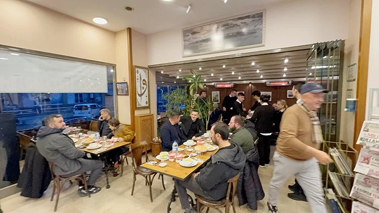 Beykoz’da Ekrem Tuncer’in geleneksel iftarı Kavacık Mangal’da 3 iftar mang ezA2tTn2lN