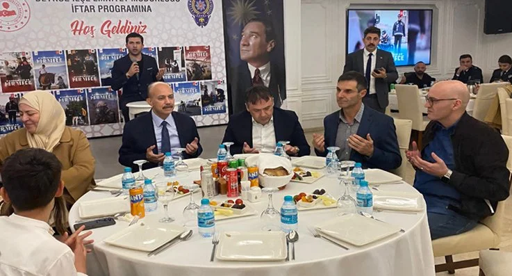 Beykoz'da emniyet mensupları ve aileleri iftarda buluştu 1 iftar3 om48uMAS3w